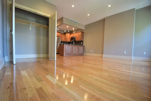 Rented by Urban Realty NYC | media 16