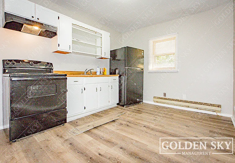 813 W Memorial Dr — Photo 4