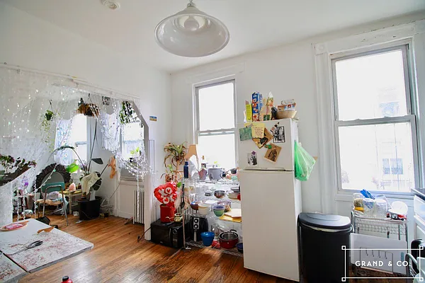 Rented by Grand & Co. | media 20