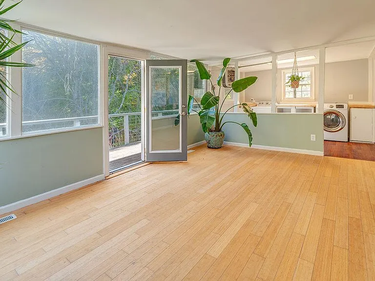22 Greenleaf Cir — Photo 14