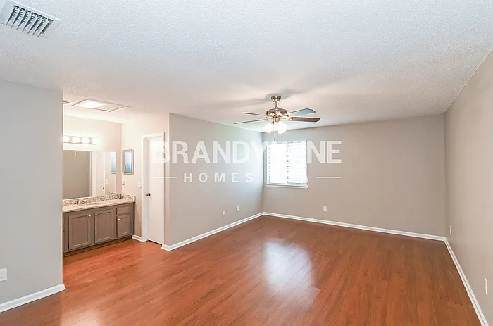 11251 Windtree Dr E — Photo 15
