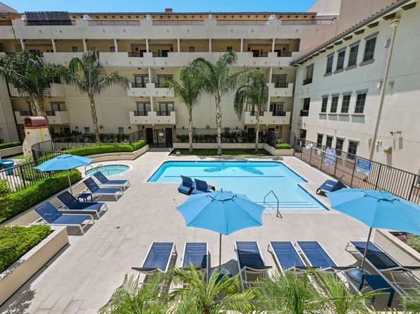 6203 Variel Ave UNIT 401