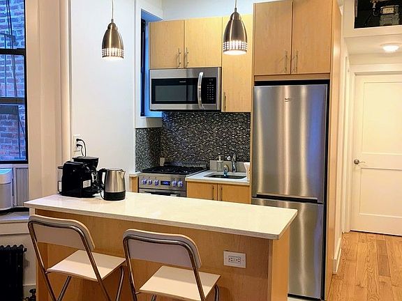 2nd image of 346 E 15th St #10
