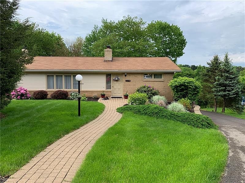 1st image of 3498 Douglas Dr