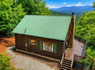 530 Amy Creek Cir, Ellijay, GA 30540