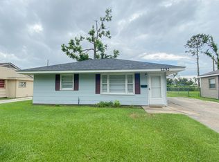 2252 E Prien Lake Rd, Lake Charles, LA 70601