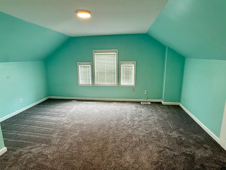 2223 Noble St #2 — Photo 18
