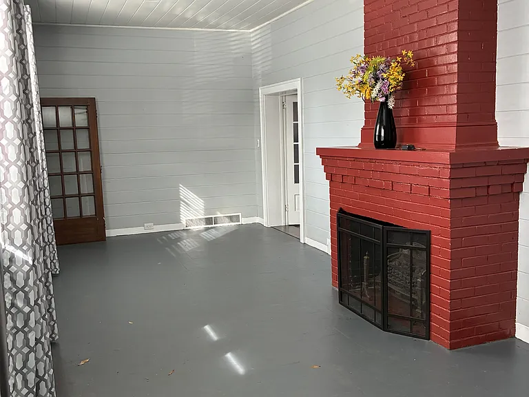 3348 N Pitt St — Photo 10
