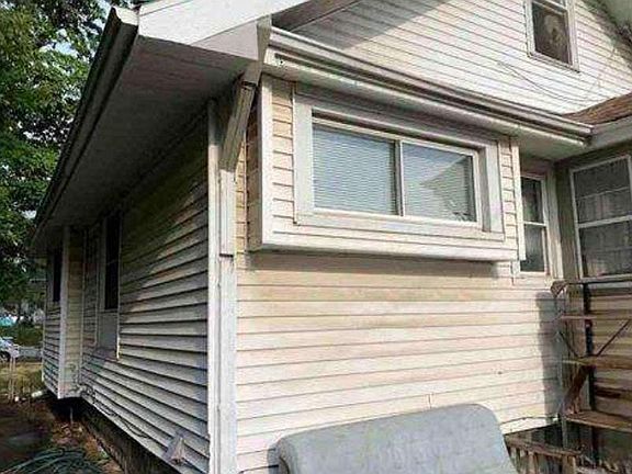 2nd image of 3750 Bryant Ave N