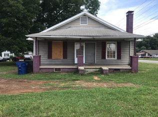 101 Hanover St, Burlington, NC 27215