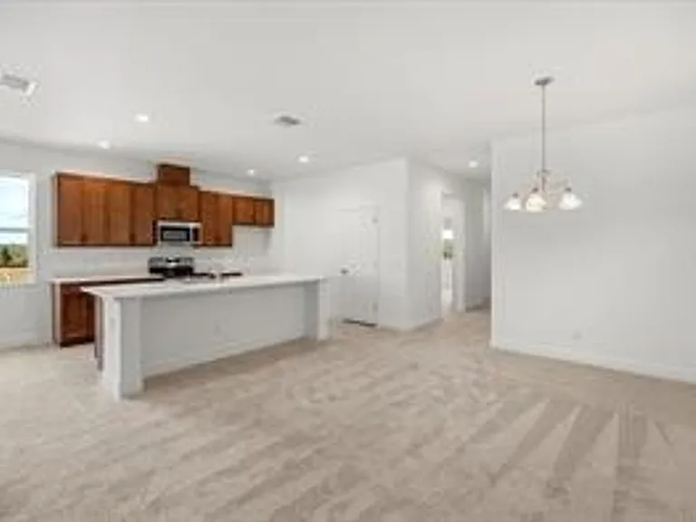 7991 Syracuse Dr — Photo 6
