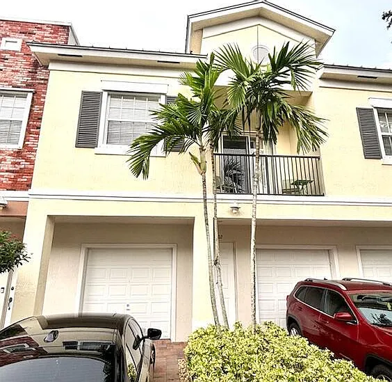 10520 SW Stephanie Way #2202 — Photo 1