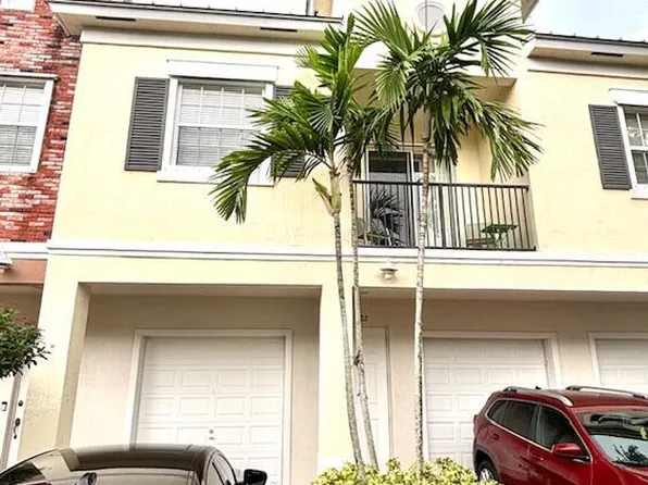 10520 SW Stephanie Way #2-202, Port Saint Lucie, FL 34987