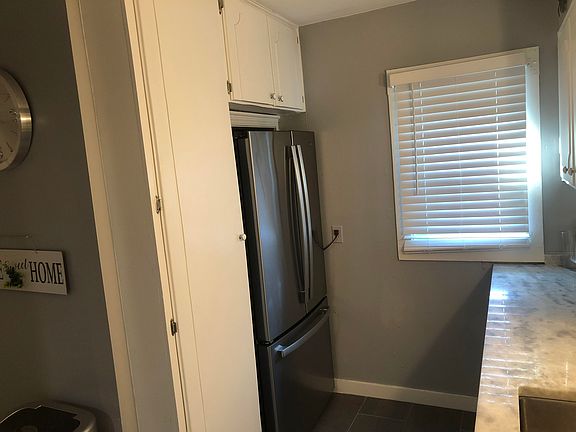 5th image of 1563 Railton Rd