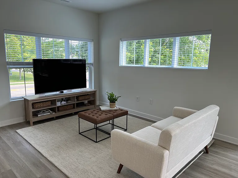 2185 Wisconsin Ave — Photo 11