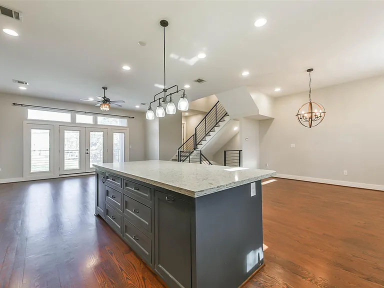 2422 Hadley St — Photo 20