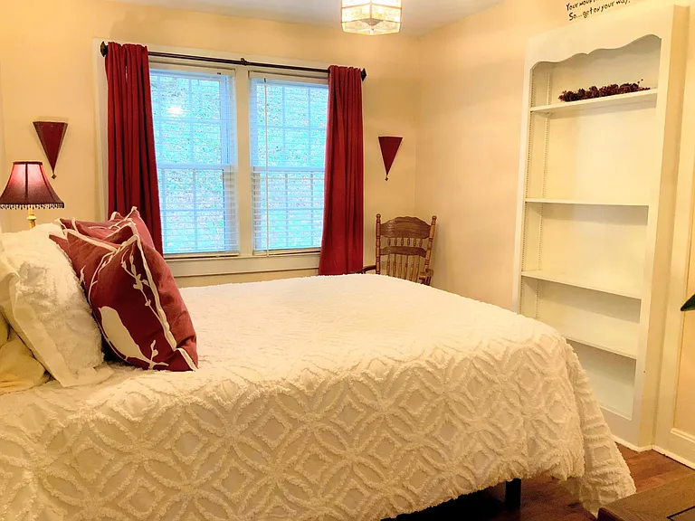 140 Cool River Dr — Photo 47