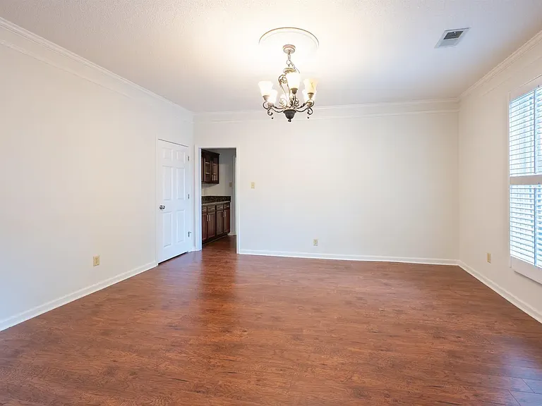 3911 Lighthouse Ln — Photo 4