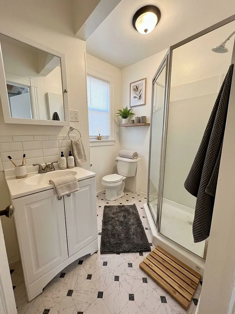 Steps from Brady St! $625 Off First Months Rent! — Photo 4