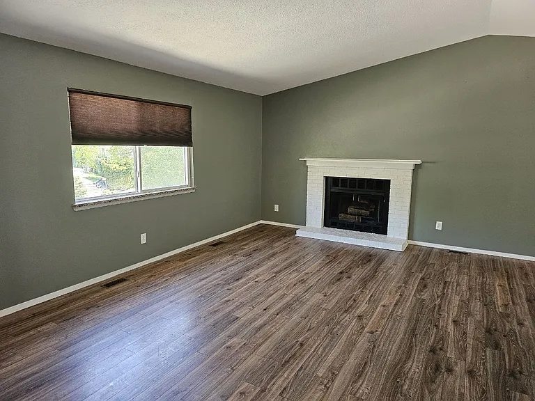 2045 Rimwood Dr — Photo 3