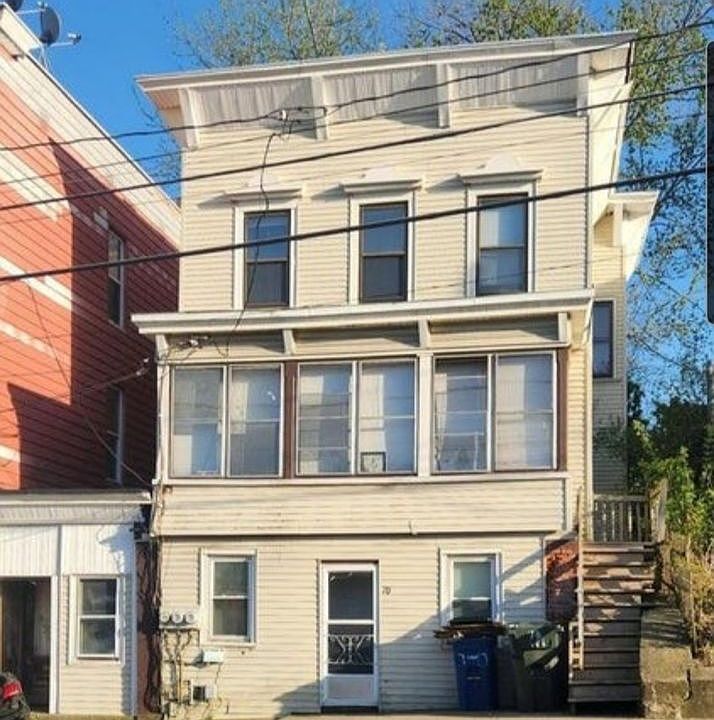 1st image of 70 Vliet St Floor 3