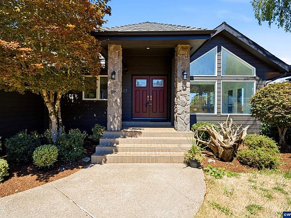 4th image of 8325 Redwood Dr SE