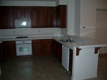3rd image of 3371 Paumanok Way