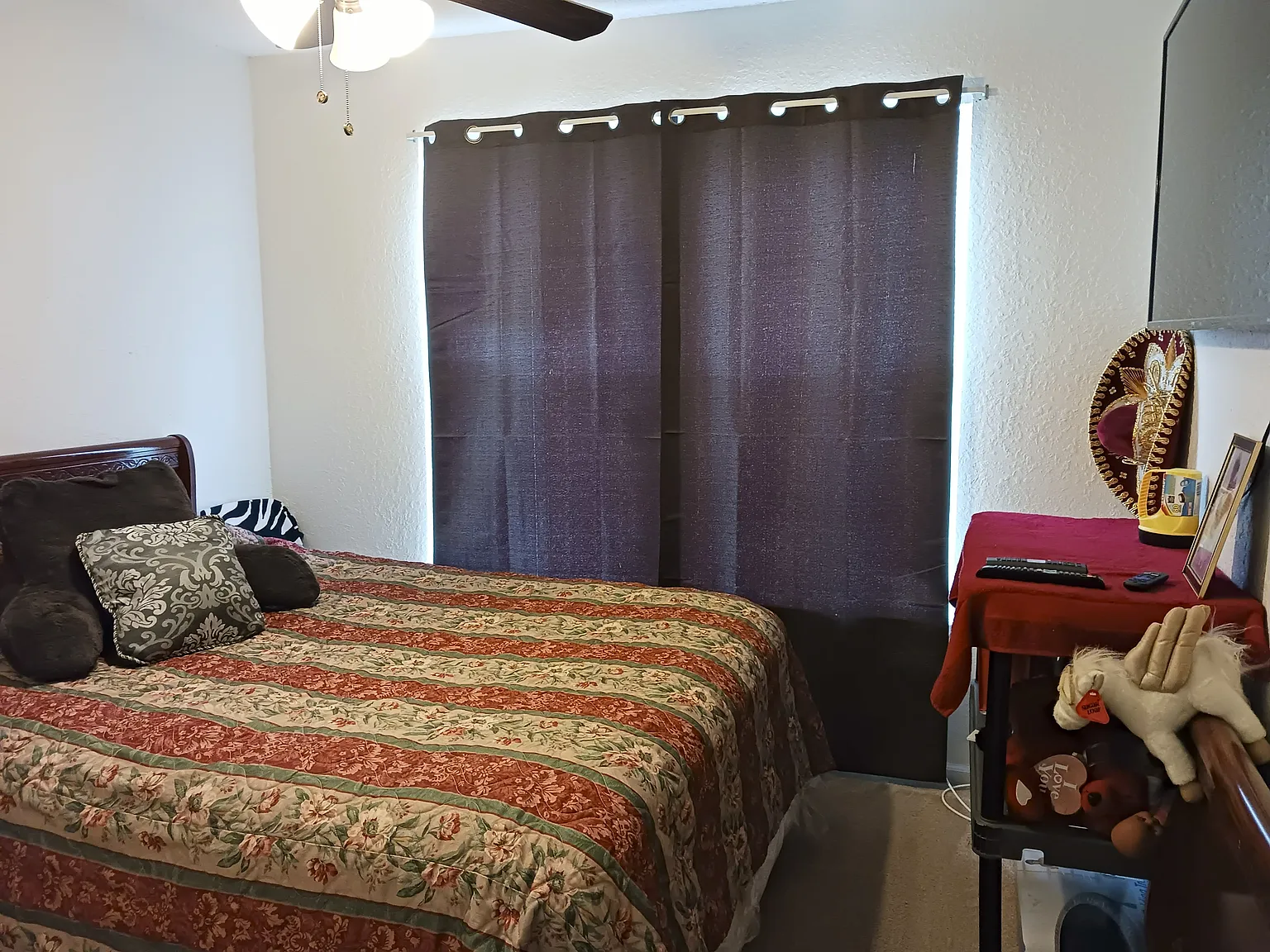 3 bed, 1992 sqft, $800 — Photo 2