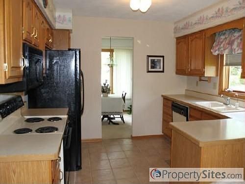 4th image of 7298 Waterford Dr