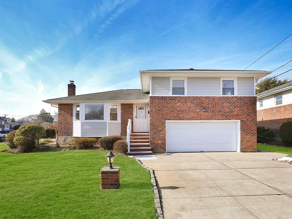 1824 Collins St, Seaford, NY 11783 Zillow