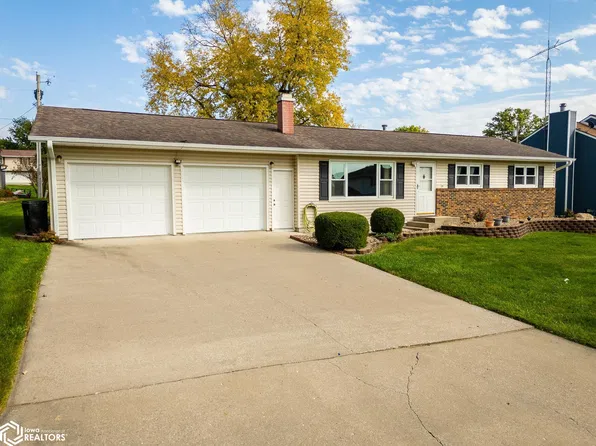 1306 Washington St, Tama, IA 52339