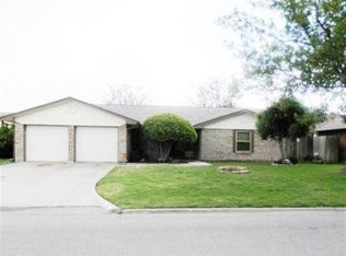 214 SW 76th St, Lawton, OK 73505