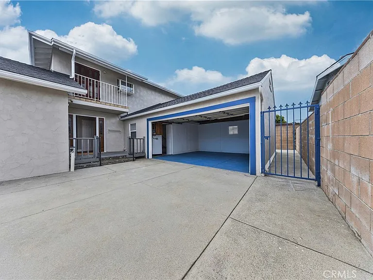 927 Montecito Dr — Photo 38