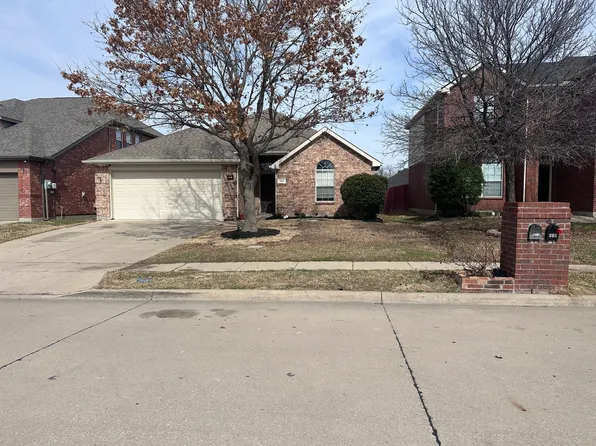 921 Bowie Dr, Lavon, TX 75166