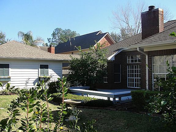 5th image of 4307 Island Hills Dr