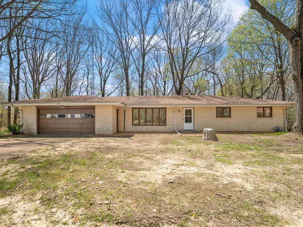 4796 Naomi Ln, Saint Joseph, MI 49085