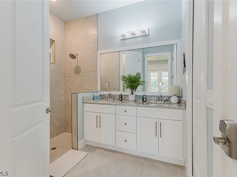 5310 Cocoa Ct — Photo 7