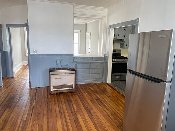 4th image of 75 Crapo St #3N