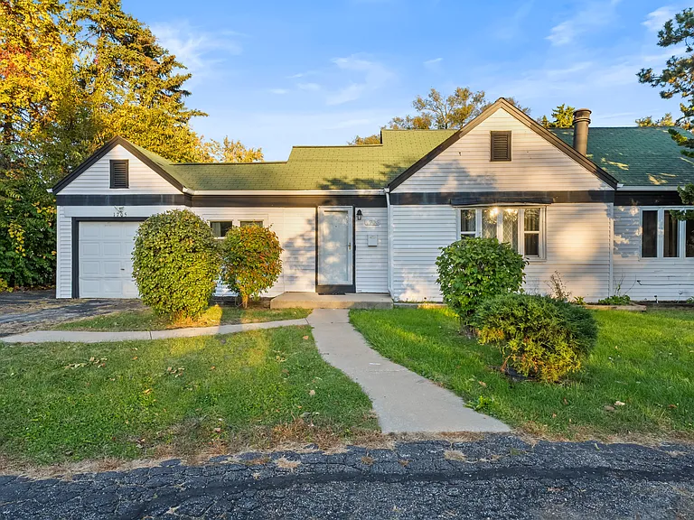 1705 S Highland Ave — Photo 6