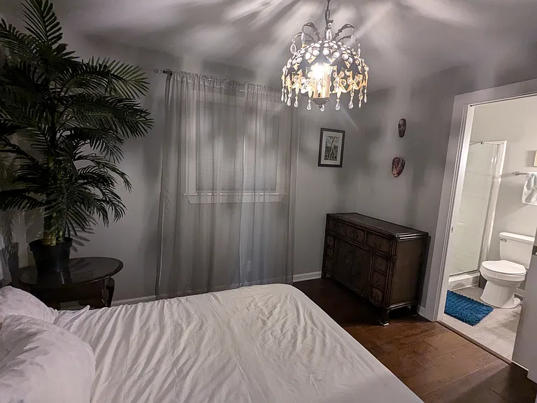1721 S Alston Ave — Photo 10