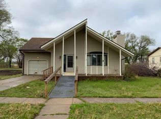 303 E 3rd St, Glasco, KS 67445