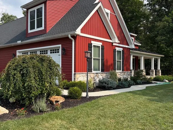 3 Red Oak Ln, Mount Holly Springs, PA 17065