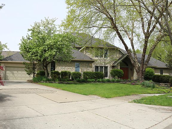 2nd image of 389 Meadcrest Ct