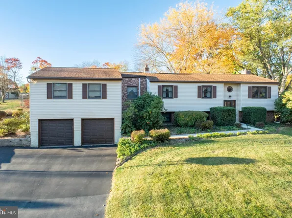 40 Glenview Dr, Glenmoore, PA 19343