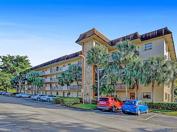 3rd image of 4930 E Sabal Palm Blvd APT 412