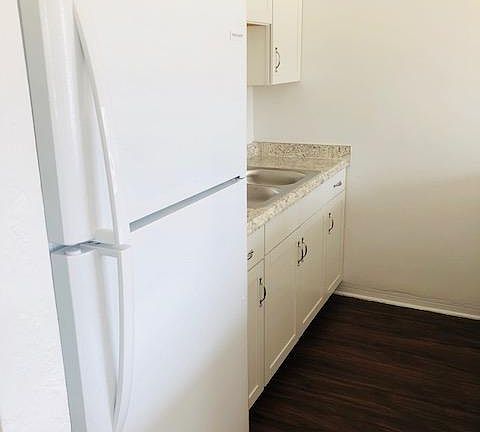 3rd image of 429 Auburn Dr APT 104