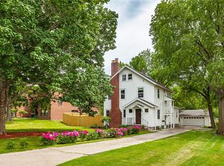 4814 Ingersoll Ave, Des Moines, IA 50312