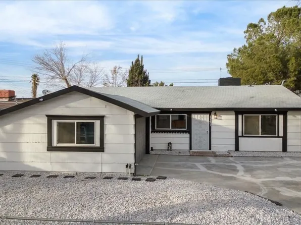 1121 W Holguin St, Lancaster, CA 93534