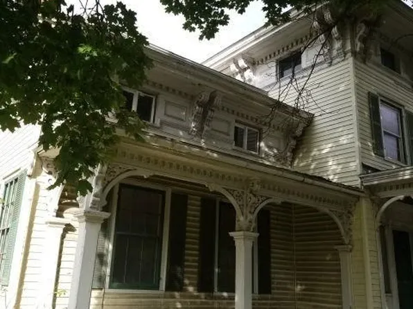 185 North St, Auburn, NY 13021