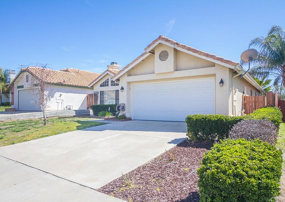 1st image of 39712 Del Val Dr